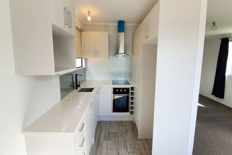 Photo of property in 2/35 Hill Crescent, Papakura, 2110