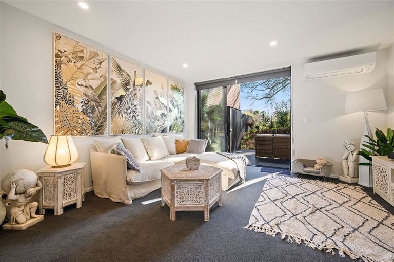 Photo of property in 2/66 Innes Road, St Albans, Christchurch, 8052