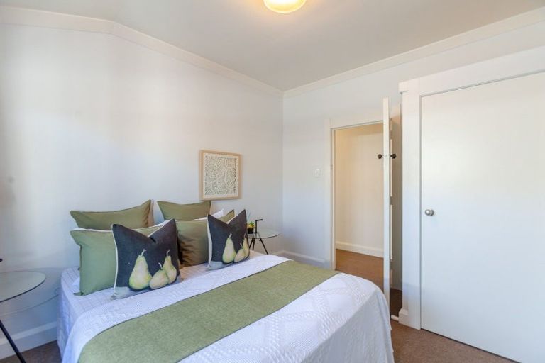 Photo of property in 106 Meeanee Road, Taradale, Napier, 4112