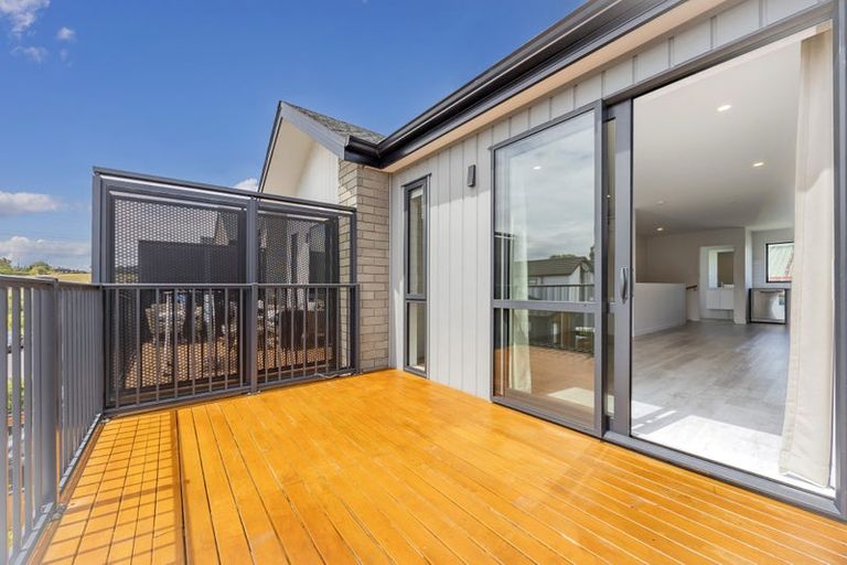 Photo of property in 8 Parenga Lane, Kumeu, 0810