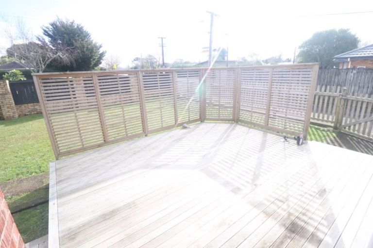 Photo of property in 26 Ranui Station Road, Ranui, Auckland, 0612