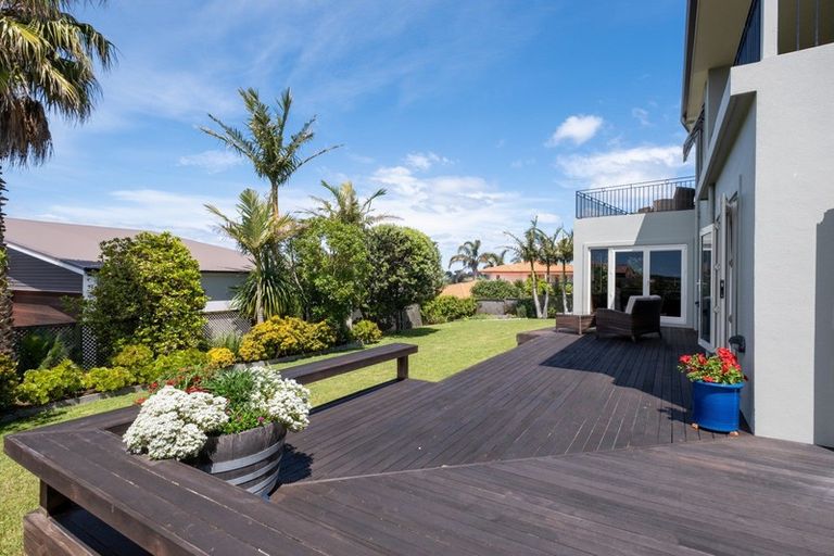 Photo of property in 8 Belle-mer Place, Gulf Harbour, Whangaparaoa, 0930