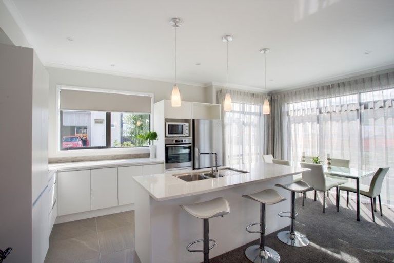 Photo of property in 2 Poaka Road, Hobsonville, Auckland, 0616