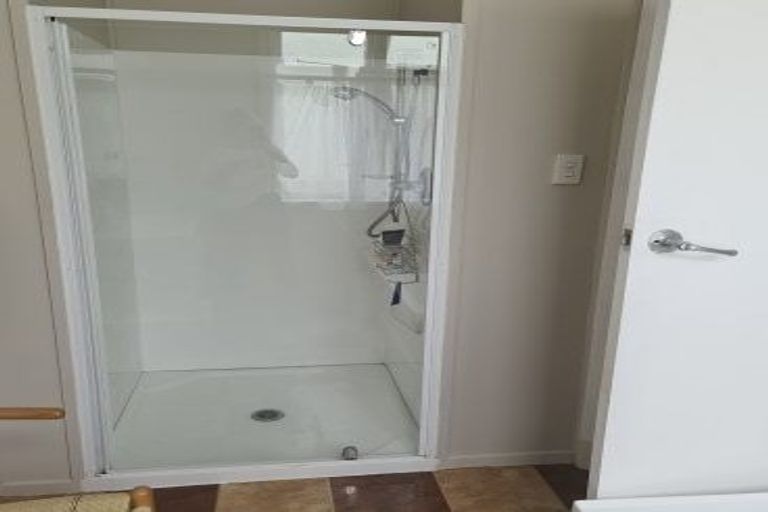 Photo of property in 136 Russell Street, Westport, 7825