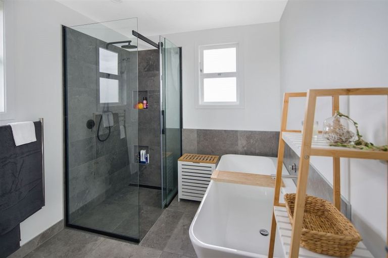 Photo of property in 39 Prospect Terrace, Johnsonville, Wellington, 6037