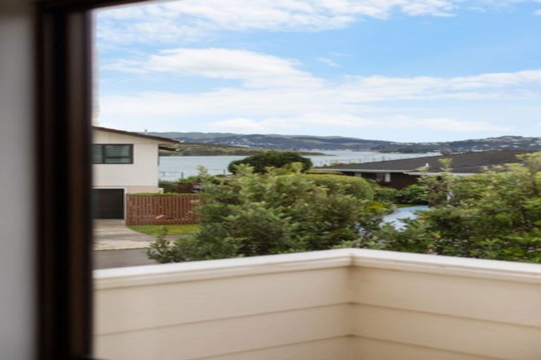 Photo of property in 1 Thurso Grove, Papakowhai, Porirua, 5024