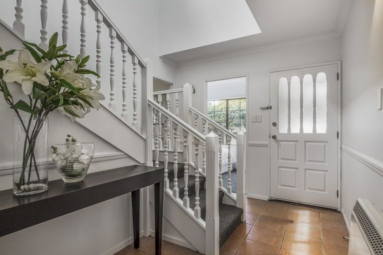 Photo of property in 278 Memorial Avenue, Burnside, Christchurch, 8053