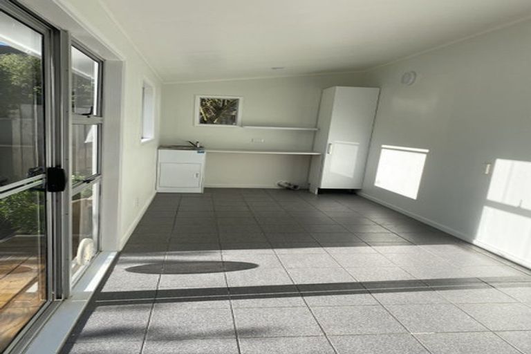 Photo of property in 43 Stredwick Drive, Torbay, Auckland, 0630