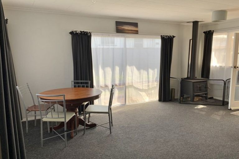 Photo of property in 140 Miranda Street, Stratford, 4332