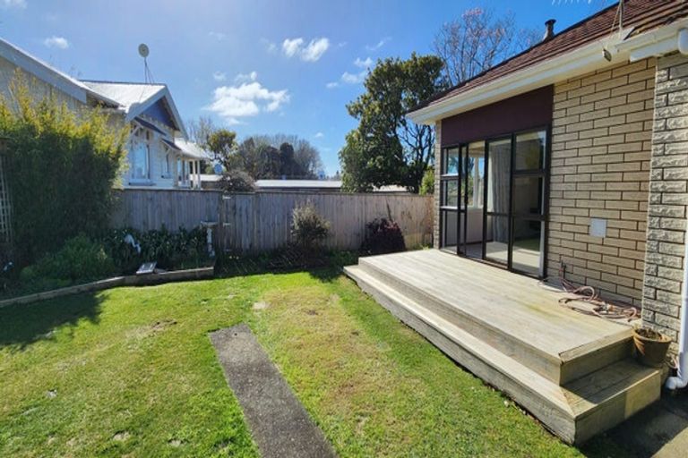 Photo of property in 67 Broadway, Stratford, 4332