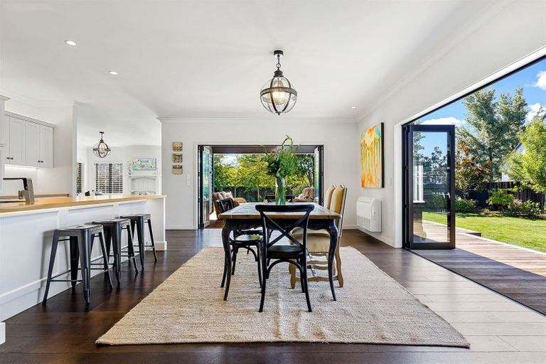 Photo of property in 6 Lewisham Park, St Albans, Christchurch, 8052