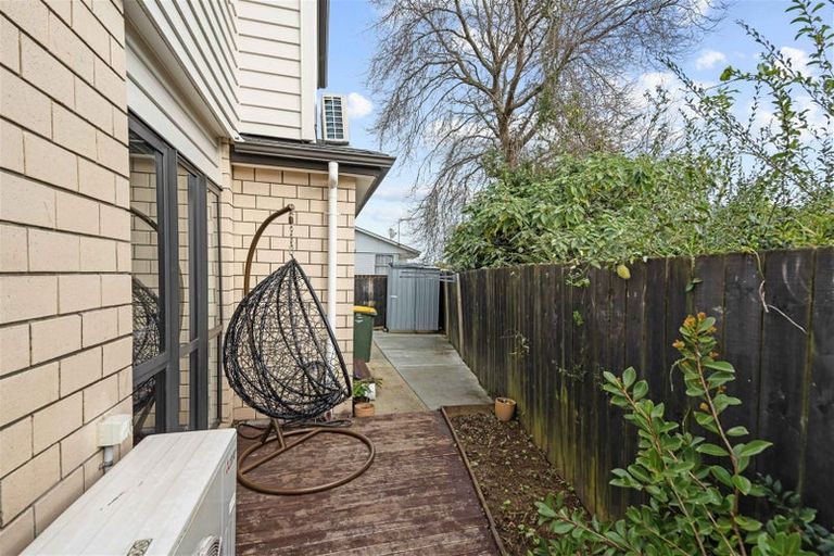 Photo of property in 23 Mckenzie Road, Mangere Bridge, Auckland, 2022