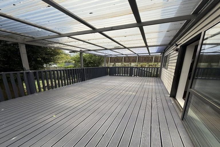 Photo of property in 27g Rehia Road, Massey, Auckland, 0614