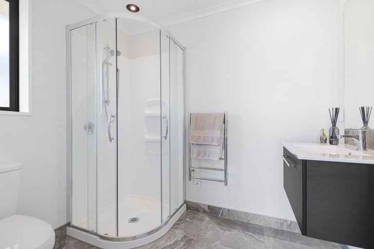 Photo of property in 29 Pouate Way, Waiuku, 2123