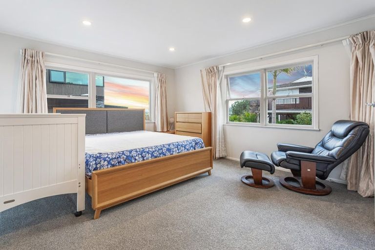 Photo of property in 111 Colwill Road, Massey, Auckland, 0614