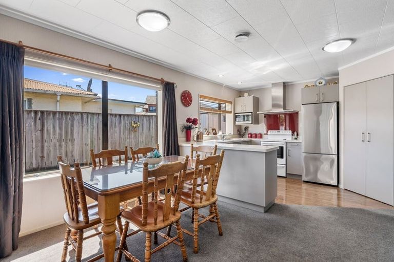 Photo of property in 8 Evergreen Way, Stoke, Nelson, 7011