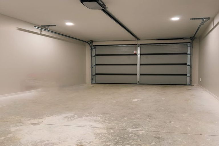 Photo of property in 5b Topliss Drive, Northcross, Auckland, 0632