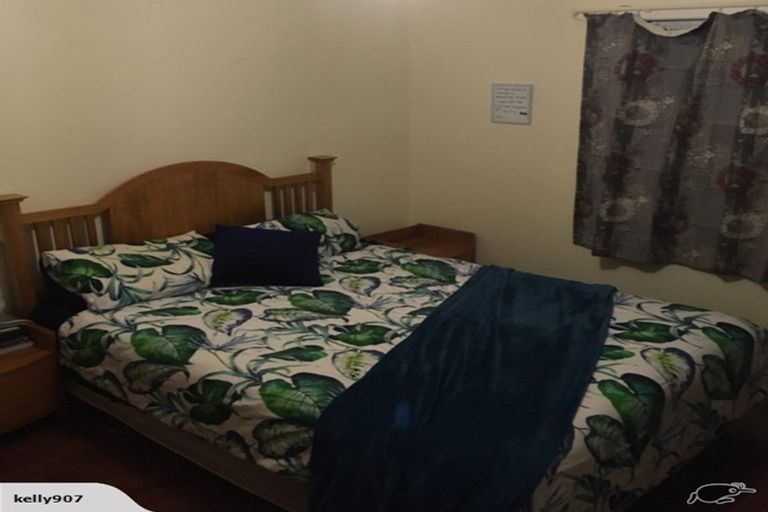 Photo of property in 30 Megan Avenue, Pakuranga Heights, Auckland, 2010