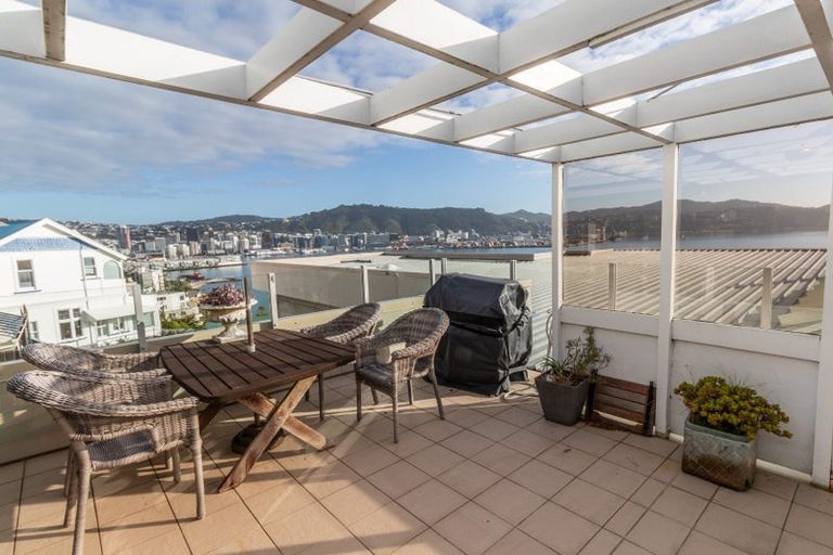Photo of property in 9/9 Wilkinson Street, Oriental Bay, Wellington, 6011