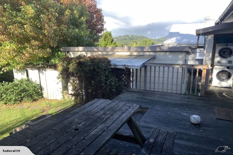 Photo of property in 18 Norman Road, Titirangi, Auckland, 0604