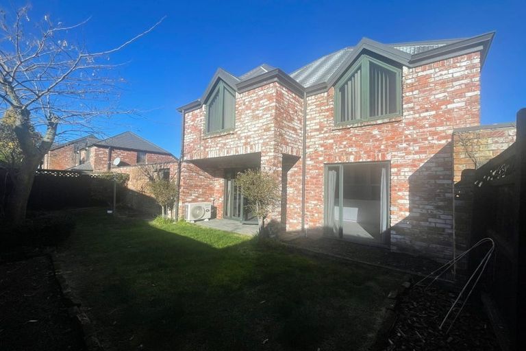 Photo of property in 2/70 Champion Street, Edgeware, Christchurch, 8013