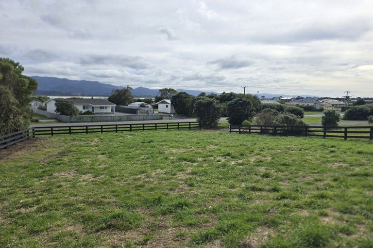 Photo of property in 88 Lake Ferry Road, Lake Ferry, Featherston, 5772
