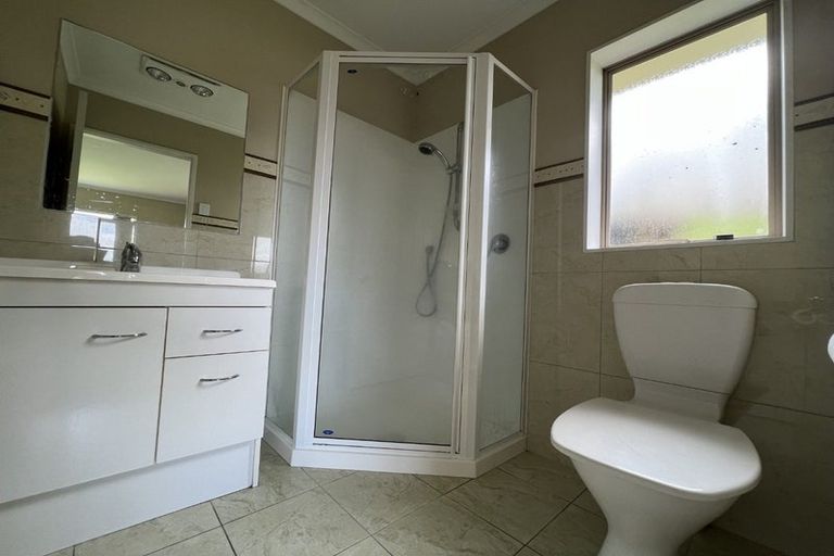 Photo of property in 3 Exotic Place, Massey, Auckland, 0614