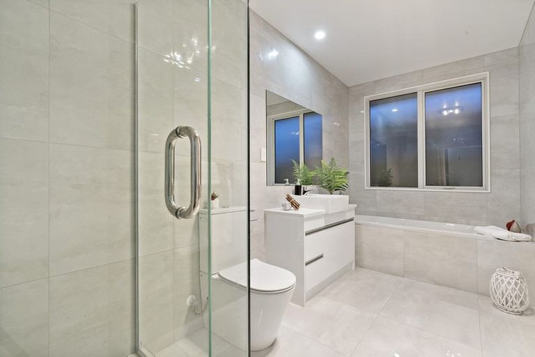Photo of property in 61 Sapwood Crescent, Takanini, 2110