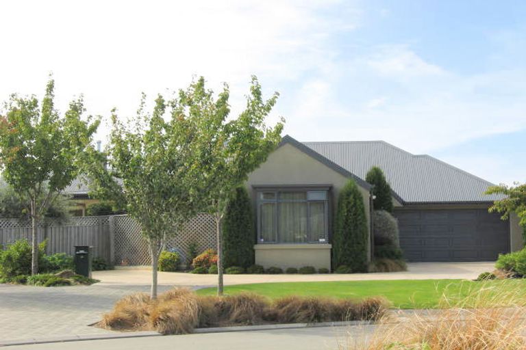 Photo of property in 24 Glenwood Drive, Prebbleton, 7604