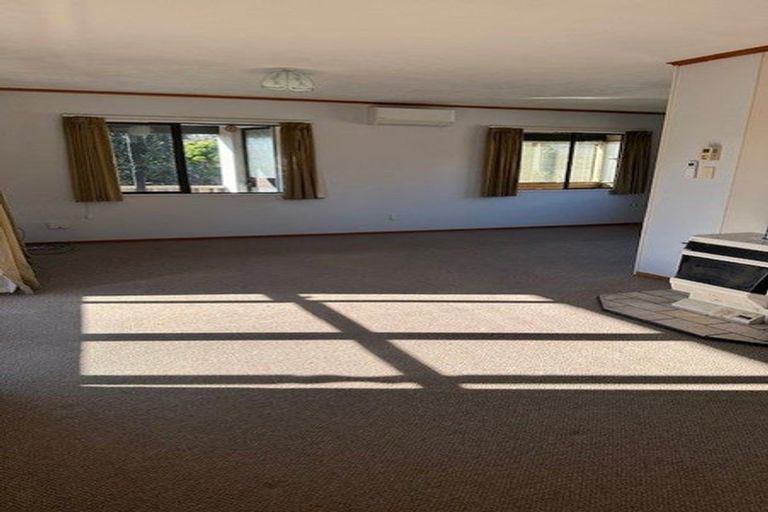 Photo of property in 69 Te Moana Road, Waikanae Beach, Waikanae, 5036