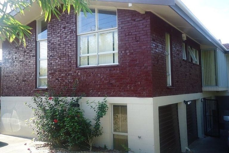 Photo of property in 199 Hobsonville Road, Hobsonville, Auckland, 0618