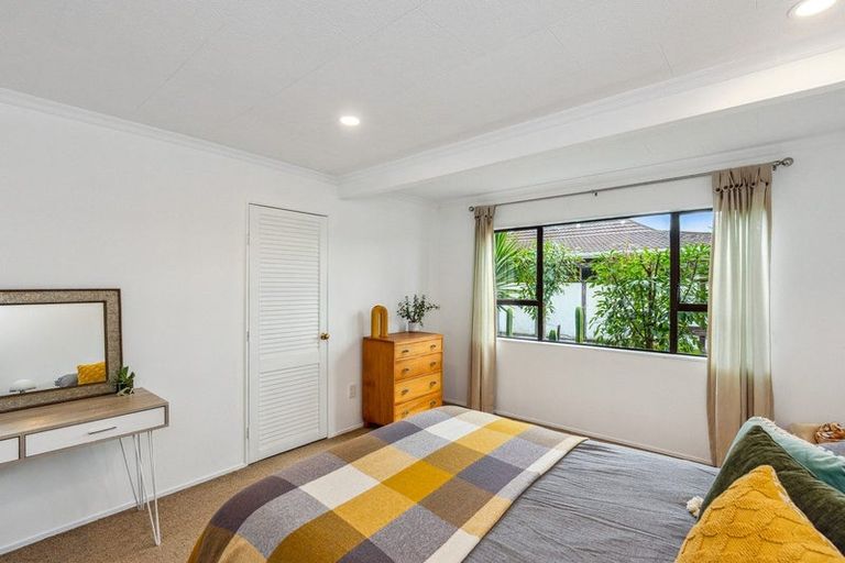 Photo of property in 38 Kapanui Road, Waikanae, 5036