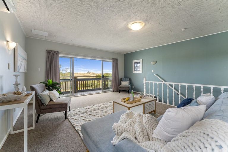 Photo of property in 66 Martin Road, Paraparaumu Beach, Paraparaumu, 5032