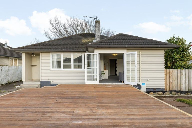 Photo of property in 2 Yeats Crescent, Fairfield, Hamilton, 3214