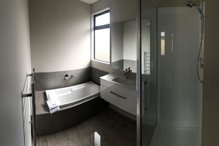 Photo of property in 8 Dunoon Place, Woolston, Christchurch, 8062