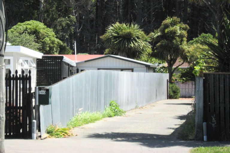 Photo of property in 260 Estuary Road, South New Brighton, Christchurch, 8062
