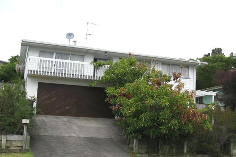 Photo of property in 11 Madison Place, Forrest Hill, Auckland, 0620