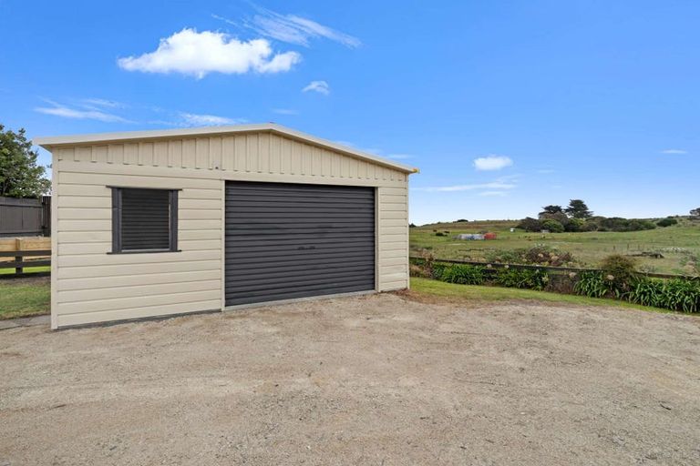 Photo of property in 5 Glenn Street, Castlecliff, Whanganui, 4501