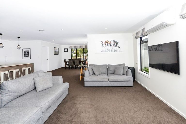 Photo of property in 6 Helen June Avenue, Flagstaff, Hamilton, 3210