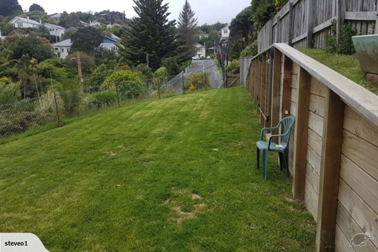 Photo of property in 54 Military Road, Northland, Wellington, 6012