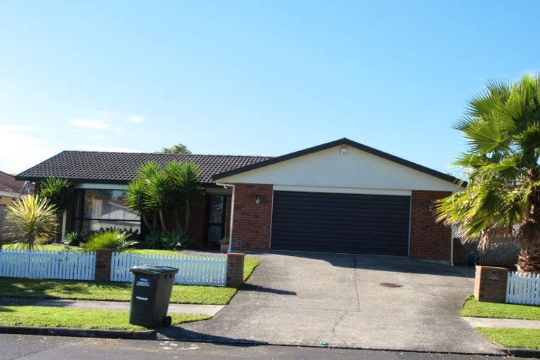 Photo of property in 10 Travers Place, Northpark, Auckland, 2013