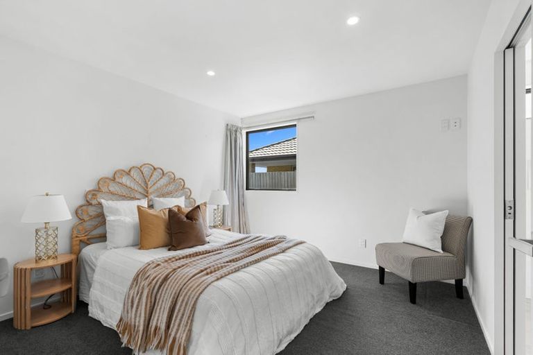 Photo of property in 35 Bradwell Crescent, Halswell, Christchurch, 8025