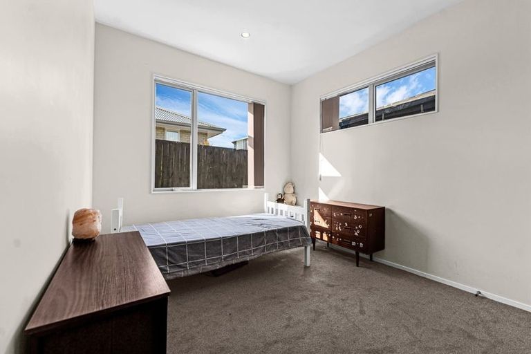 Photo of property in 18 Calder Crescent, Pokeno, 2402