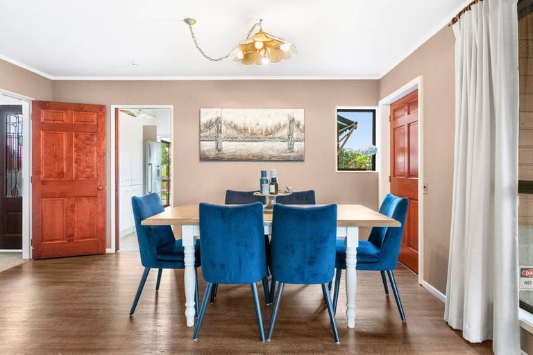 Photo of property in 27 Kawiu Road, Levin, 5510