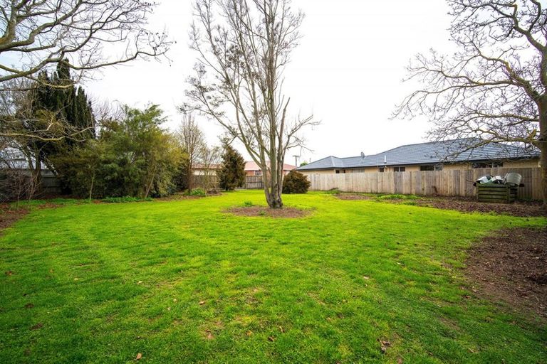 Photo of property in 100b Brynley Street, Hornby, Christchurch, 8042