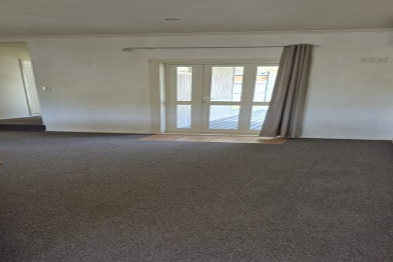 Photo of property in 22 Valley Road, Pukekohe, 2120