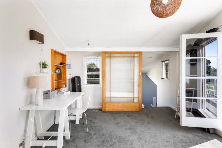 Photo of property in 4 Johns Road, Jervoistown, Napier, 4112