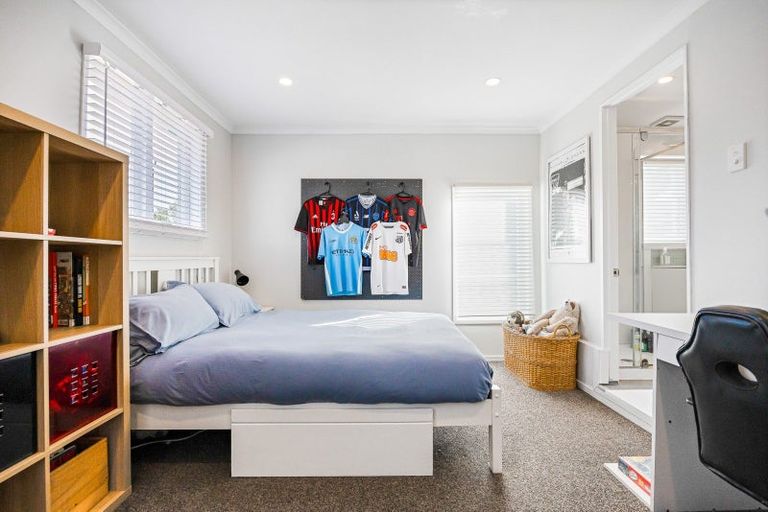 Photo of property in 41 Parker Avenue, New Lynn, Auckland, 0600