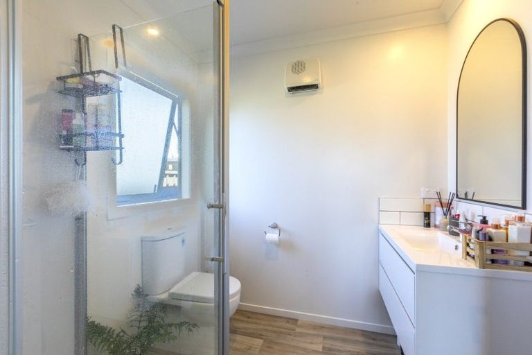 Photo of property in 12 Ross Street, Otane, 4202