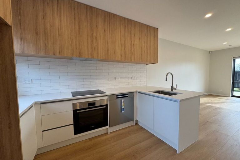 Photo of property in 5/13 Thomas Road, Mangere, Auckland, 2022